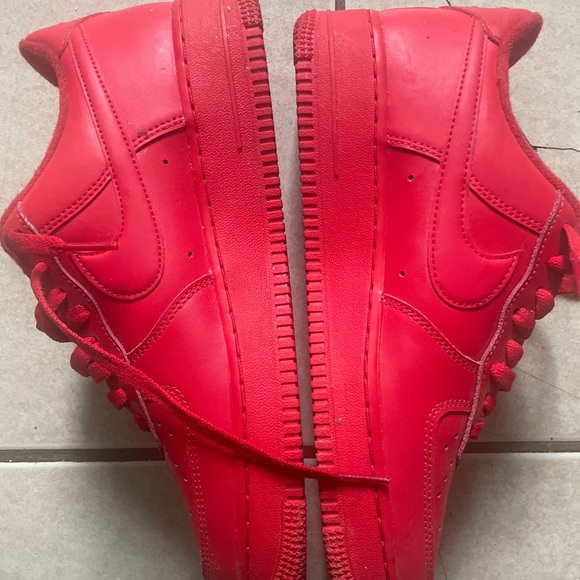 Red Air Force ones - Picture 4 of 6